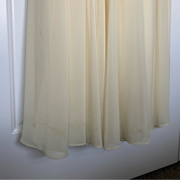 Light Yellow David’s Bridal Empire-Waist dress 00’s style - Picture 8 of 10